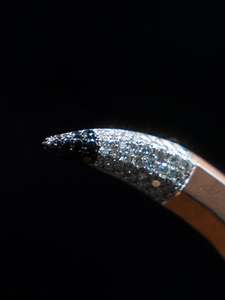 Bracelet manchette de luxe style Hip Hop pour Hommes et Femmes, en Argent 925 plaqué Rhodium, finition mate, avec Moissanite certifiée GIA, design 'Iced Pencil' - Product Image 6