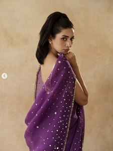 SADIA AUN HUTE COUTURE Salwar Kameez en soie vert émeraude, broderie perlée, longueur au sol, tenue formelle traditionnelle pour femmes, Inde - Product Image 2