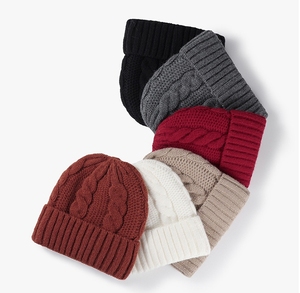 Bonnet tricoté d'hiver RTS pour femme, idéal pour la plage et les voyages, 100 % polyester, vente en gros d'usine, bonnet épais torsadé en maille torsadée - Product Image 6