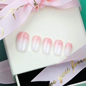 Suministros <span class=keywords><strong>para</strong></span> <span class=keywords><strong>Uñas</strong></span>, Venta al Por Mayor OEM, <span class=keywords><strong>Uñas</strong></span> Postizas Personalizadas de <span class=keywords><strong>Navidad</strong></span>, Degradado Rosa-Blanco Francés, Puntas de <span class=keywords><strong>Uñas</strong></span> Postizas Minimalistas con Copos de Nieve - Product Image 2