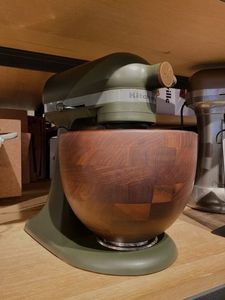 Bol mélangeur KitchenAid en bois moderne fait main, écologique, pour batteur sur socle KitchenAid, idéal pour l'inauguration de la maison et le Ramadan - Product Image 3