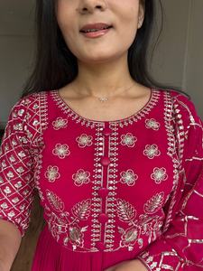 ชุดเดรส Anarkali ดีไซน์ล่าสุดจาก Fatema Fashion สำหรับสุภาพสตรี ผ้า Faux Georgette หนานุ่ม ปักลายปักเลื่อม งานฝีมือแบบดั้งเดิมของอินเดีย รุ่นพิเศษ - Product Image 5