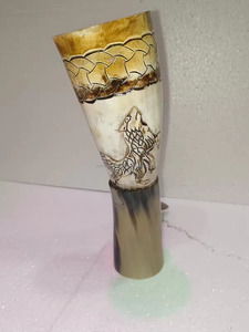 Taza de Beber Impermeable de Cuerno de Búfalo Natural para Cerveza, Agua, Jugo - Taza Rústica Hecha a Mano con Acabado Pulido Estilo Animal - Product Image 2