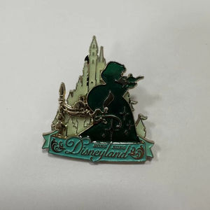 Pins de Solapa Personalizados de Aleación de Zinc Fundido a Presión, Electrochapados, con Diseño de Dibujos Animados, Hechos en Vietnam - Product Image 1