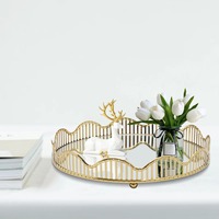 Plateau de vanité moderne carré doré miroir à double niveau avec cadre en fil métallique festonné pour salle de bain, rangement de vaisselle et boissons, salon