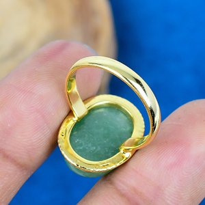 Bague en pierre précieuse aventurine verte naturelle de forme ovale, faite à la main, plaquée or 18 carats sur argent sterling 925 - Product Image 4
