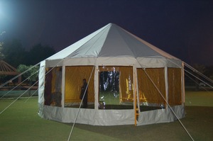 Carpa Redonda Tipo Majlis, Inspirada en Diseños Árabes, Mongólicos y Turcos – Carpa de Camping Impermeable, Ignífuga y para Todo Tipo de Clima - Product Image 6