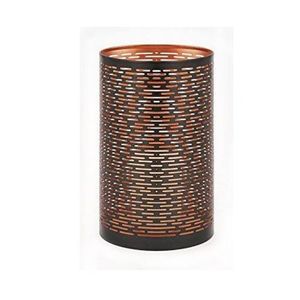 Porte-bougie en métal design, alliant durabilité, esthétique et éclat apaisant pour un style d'intérieur moderne - Product Image 1