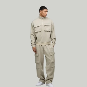 Ensemble de survêtement unisexe multi-poches couleur unie – Matière premium, confortable et élégant pour le sport - Product Image 2