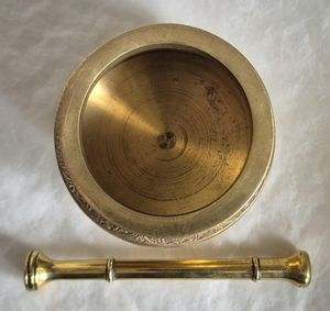 Ensemble mortier et pilon en acier inoxydable, artisanal, écologique, compatible lave-vaisselle, durable, outil manuel pour broyer les herbes et les épices SALEEM - Product Image 4