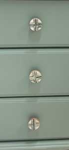 Elegantes pomos de puerta con incrustaciones de hueso, hechos a mano para un toque único y con estilo en muebles y decoración del hogar. - Product Image 2