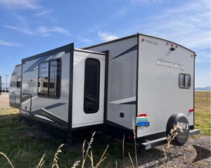 Roulottes de voyage d'occasion abordables Cherokee Alpha Wolf 26RK-2022 disponibles - Product Image 5