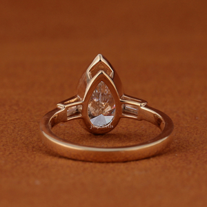 Bague de fiançailles en diamant de laboratoire taille poire 2 carats, sertie clos, trois pierres, or massif 14 carats, diamant CVD, bague de mariage certifiée IGI - Product Image 2