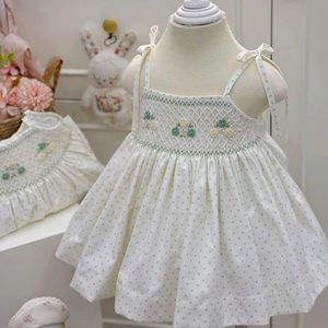 Vestido Floral Único para Bebé Niña, Tela de Algodón, Estilo Lino Suave, Bordado Smocking Hecho a Mano, Vietnam OEM - Product Image 1
