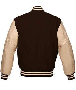 Chaqueta Varsity para hombre en negro y rojo con capucha, estilo casual de béisbol, de poliéster y algodón, con cierre de botones. - Product Image 5
