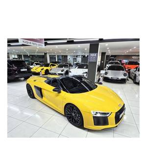 Audi R8 5.2 V10 Spyder de décembre 2021 avec boîte de vitesses automatique, volant à gauche, sièges en cuir, caméra arrière - 37 652 km - Product Image 5