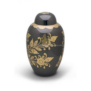 Urnes pour animaux de compagnie en métal de style nouveau avec des détails antiques gravés à la main de qualité supérieure pour stocker les cendres de chat de chien en toute sécurité à l'intérieur - Product Image 2