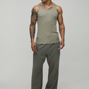 Débardeur Homme Noir Uni en Coton Tricoté de Haute Qualité 100% Coton, Col Rond, Sans Manches, Coupe Musclée, Respirant, pour Tenue Décontractée - Product Image 4