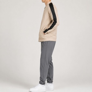 Veste de survêtement beige à capuche pour homme, rayures noires, manches longues, cordon de serrage, poches latérales, coupe classique, décontractée, couleur unie, automne - Product Image 3