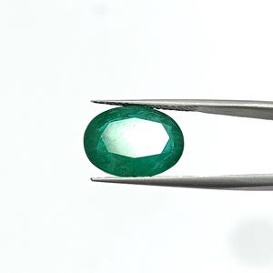 มรกตสีเขียว 8.74 กะรัต จากแซมเบีย พลอยหลวม - Product Image 3