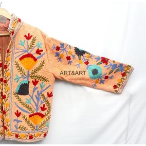 Chaqueta TNT para mujer, hecha a mano, bordada a mano, transpirable, con diseño floral, de punto, de algodón, con cuello en V, manga larga, para invierno. - Product Image 2