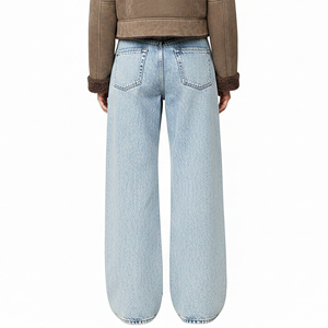 Pantalons en denim bleu clair délavé sur mesure OEM/ODM pour hommes, avec logo brodé personnalisé, coupe large. - Product Image 6