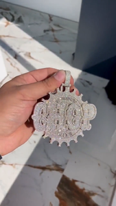 Colgante Personalizado de Hiphop con Piedras de Moissanita, Plata de Ley 925, Colgante Unisex con Diseño Temático para Uso Diario - Product Image 4