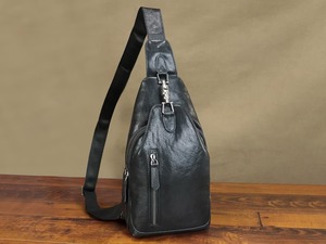Sac de poitrine en cuir de haute qualité pour le shopping, la marche, le vélo ou un usage décontracté, disponible au prix d'exportation - Product Image 1