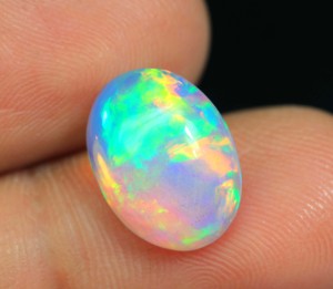 Opale d'Éthiopie (4-6 carats par taille) - Pierre cabochon éclatante aux reflets arc-en-ciel, prix de gros - Product Image 3