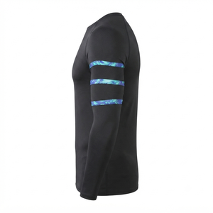 Chemise de compression à manches longues pour homme, noire avec rayures bleues, séchage rapide, en spandex et polyester - Product Image 3