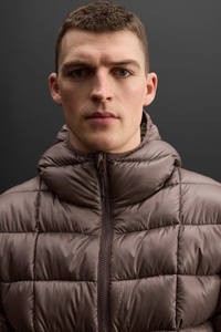 Chaqueta acolchada marrón personalizada de cuello alto para hombre, con bolsillos con cremallera y dobladillo ajustable, ropa de abrigo de invierno, chaquetas para hombre, más vendida. - Product Image 4