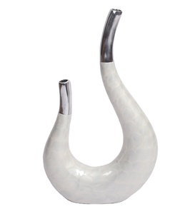 <b>Cream</b> Flower Table Aluminium Vase Home Decoration Europe <b>Style</b> Modern Unique Best Selling Made India Handmade Wholesale - Product Image 1