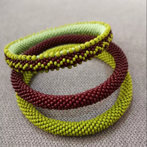 Brazalete de lujo con cuentas de vidrio para mujer, joyería étnica tejida, pulsera de ganchillo enrollable, accesorio de regalo. - Product Image 1