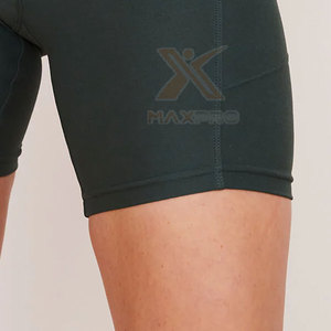 Shorts de Compresión de Alta Calidad para Mujer, Tallas Grandes, Cintura Elástica, Transpirables, Hechos de Poliéster - Product Image 6