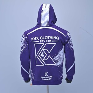 Sudadera con Capucha de Forro Polar para Hombre MRI Group, Diseño con Bolsillos, Logotipo Personalizado Estampado, Corte Regular, Ropa de Invierno, Estilo Urbano - Product Image 3