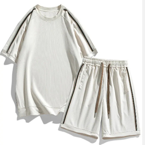 Conjunto de Verano 2026 para Hombre, Estilo Urbano, Casual, Deportivo, Playero, Transpirable, con Botones, Camiseta de Manga Corta y Pantalones Cortos de Color Sólido - Product Image 3