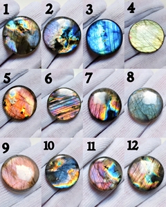 Vente en gros de pierres précieuses en vrac de labradorite naturelle de haute qualité, personnalisables, à effet multicolore changeant, cabochon ovale et poire pour la fabrication de bijoux - Product Image 2