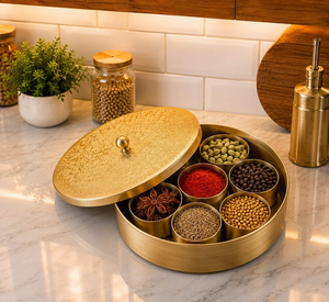 Caja de Especias Masala Box, Contenedor de Almacenamiento de Especias para Cocina, Organizador de Especias Indias con Compartimentos, Caja de Almacenamiento Tradicional para Cocina - Product Image 1