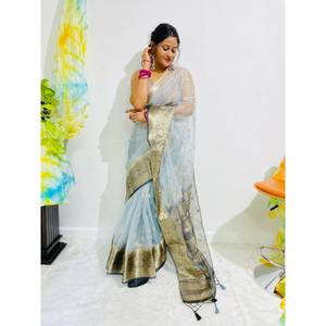 Saree งานไหมไหม zari กับเสื้อ unstitched สีเทา - Product Image 1