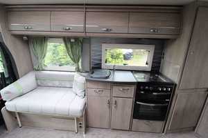 Autocaravanas de Lujo Usadas BE 2024, Autocaravanas RVS en Venta para Campamentos, Aventuras Acuáticas y Aéreas - Product Image 6