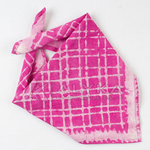 Bandana en soie de luxe OEM, forme carrée, motif nœuds, unisexe, à porter toute l'année, haute qualité - Product Image 2