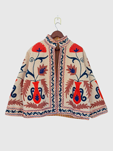 Veste à col mandarin en coton brodée à la main avec des motifs floraux, manches chauve-souris, style chic prairie, vêtement d'automne pour femmes - Product Image 1
