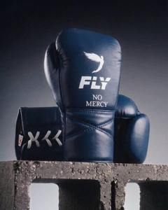 Gants de boxe de haute qualité OEM à lacets, fermeture antidérapante, Muay Thai Sanda, pour adultes et arts martiaux, personnalisés, 100% cuir véritable - Product Image 1