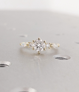 Anillo de Compromiso de Diamantes con Certificación IGI, Corte Brillante, Chapado en Oro y Plata de Lujo, Joyería Fina para Mujer, Venta al Por Mayor OEM ODM - Product Image 1