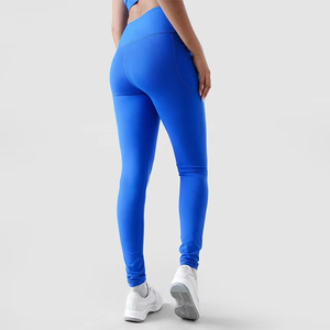 Leggings femme en tissu polyester-spandex de qualité supérieure, séchage rapide, impression par sublimation, leggings personnalisés pour femmes. - Product Image 6