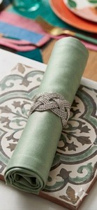 Anillo de Servilleta Moderno de Metal Hueco con Diseño de Alambre Trenzado, Accesorio de Mesa Duradero para Restaurantes y Hoteles - Product Image 2