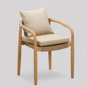 Chaise d'extérieur scandinave en chêne massif avec assise et coussin tressés pour ensemble de meubles de jardin - Product Image 3
