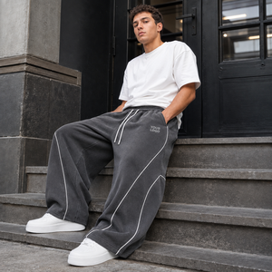 Pantalon de survêtement large gris en molleton de coton pour homme avec cordon de serrage et taille élastique, décontracté, avec logo sur les jambes – Vente en gros - Product Image 6