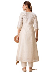 Salwar Kameez Crema Bordado con Dupatta Roja, Conjunto Premium de Seda Chanderi para Mujer, Kurta Anakali Bordada con Pantalón y Dupatta - Product Image 4