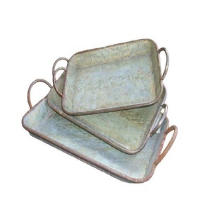 Plateaux de service en métal galvanisé faits à la main, écologiques, compatibles lave-vaisselle, avec poignées, design empilable pour la maison et les fêtes - Product Image 4
